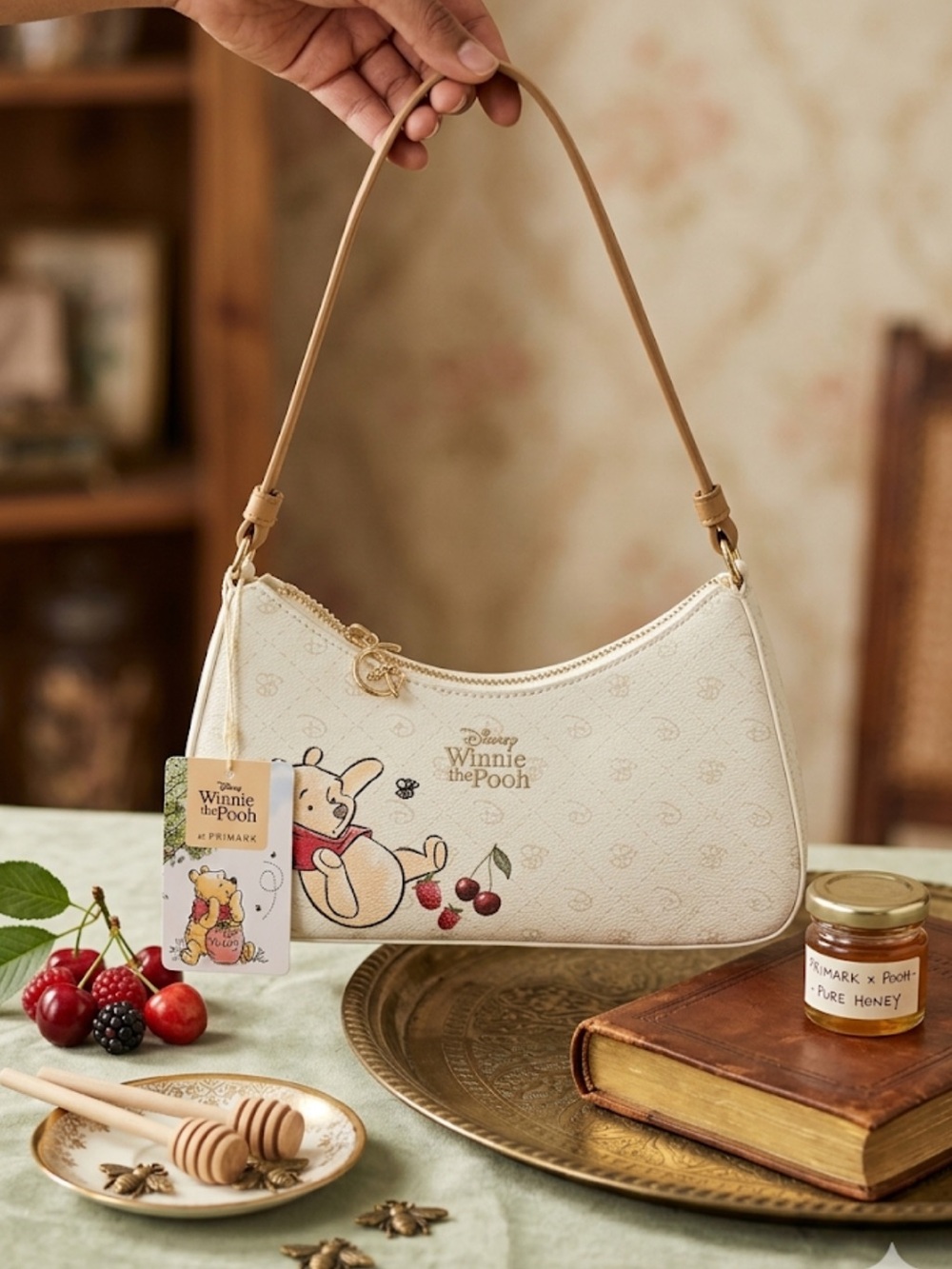 Disney Pooh Shoulder Purse bag X Primark